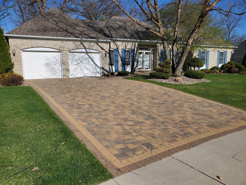 Paver driveway contractor near me in Minnesota